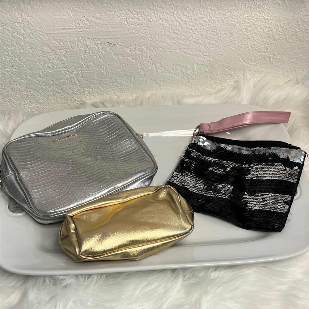 Bundle of Assorted Makeup Bags